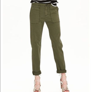 Banana Republic Boyfriend Chino Crop Iguana